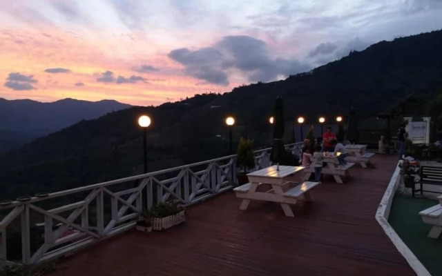 Bayu Senja Lodge