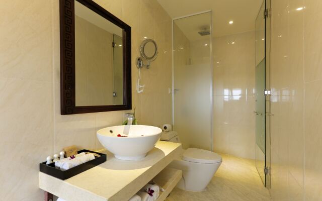 River Suites Hoi An Hotel