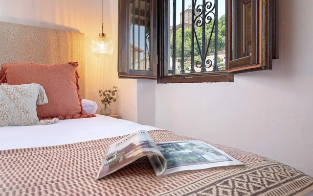 Luxury House in Granada Center. Reyes II