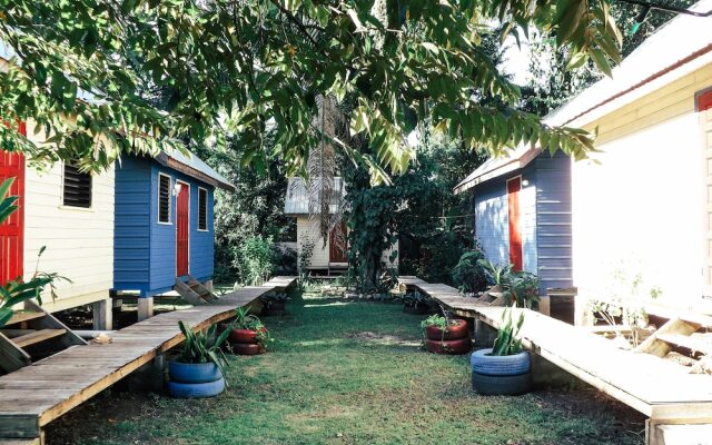 Belmopan Tiny Houses