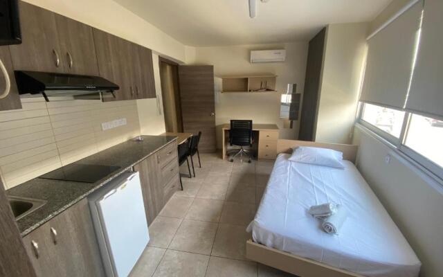 Modern studio in the historic center near beach