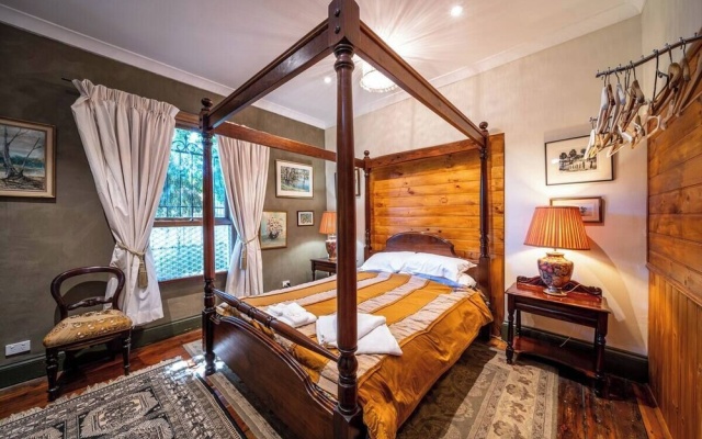 The Spotted Cow-city fringe & free wine – Guest Rooms – Adelaide