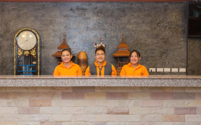 Chusri Hotel