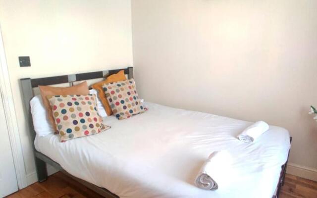 Studio Flat near Liverpool Street