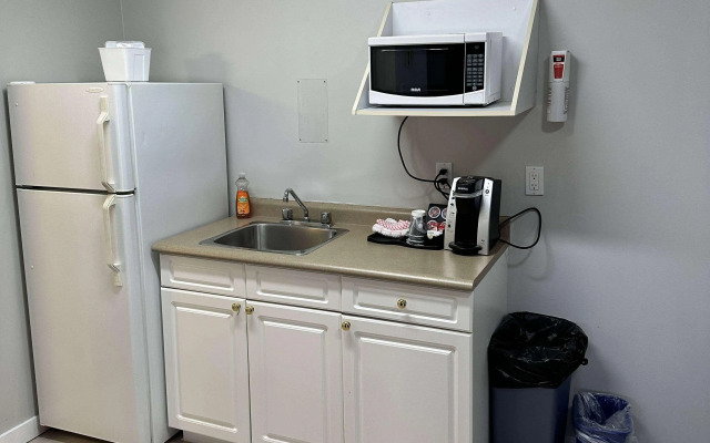 Travelodge by Wyndham Langley