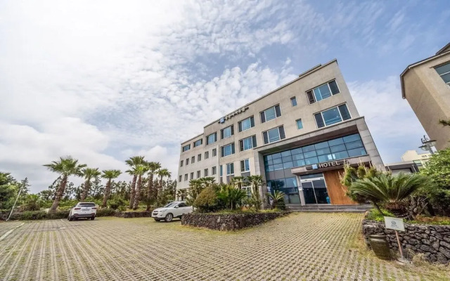 Seogwipo Beach Hotel