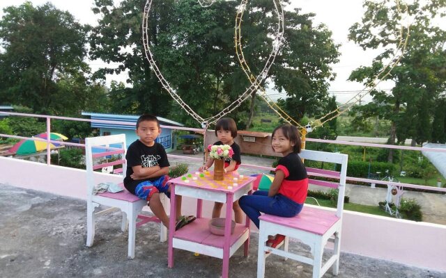 Paramee Inn Pai