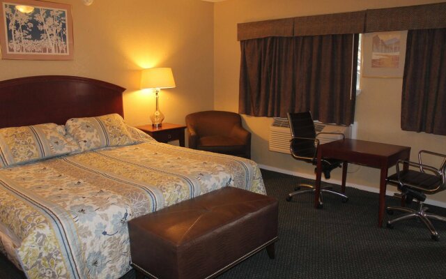 Ranch House Inn and Suites