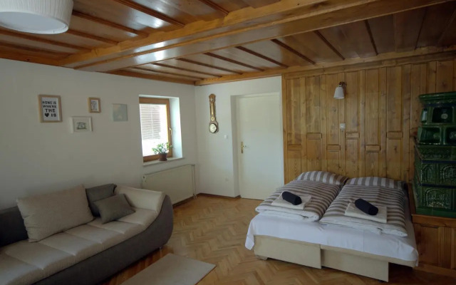 Anna's House