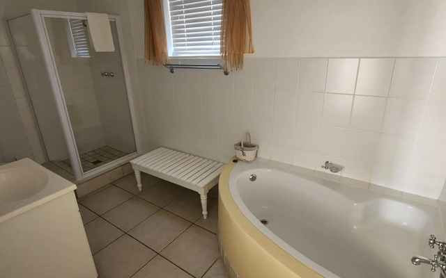 Paternoster Lodge