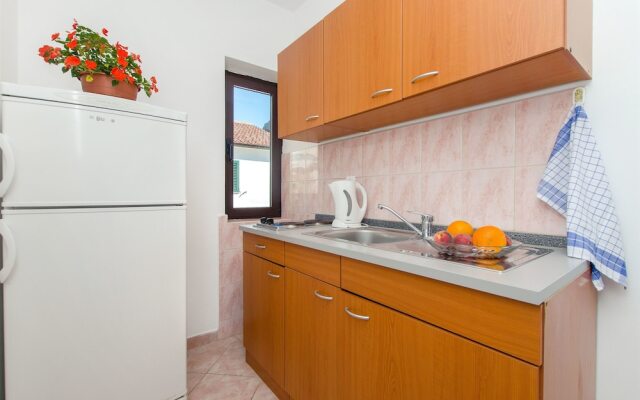 Apartments and Rooms Stjepan