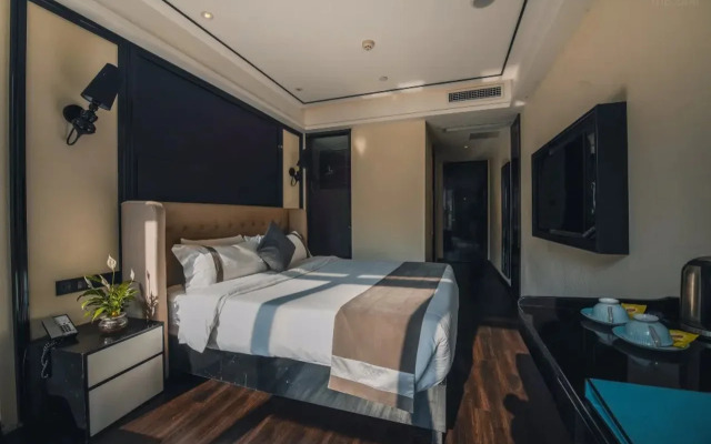 Xana Hotelle (Chengdu Global Center New Exhibition)