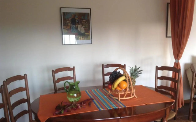 Lovely Sunny-House