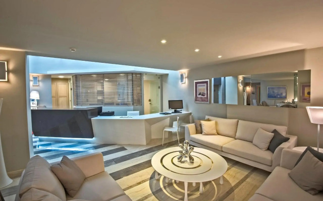 Swell Boutique Hotel