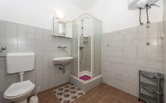 Apartments and Rooms Dragica