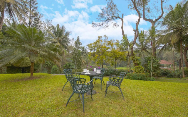 StayVista at Crystal Homestay