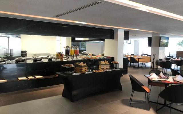 Galeria Plaza San Jeronimo