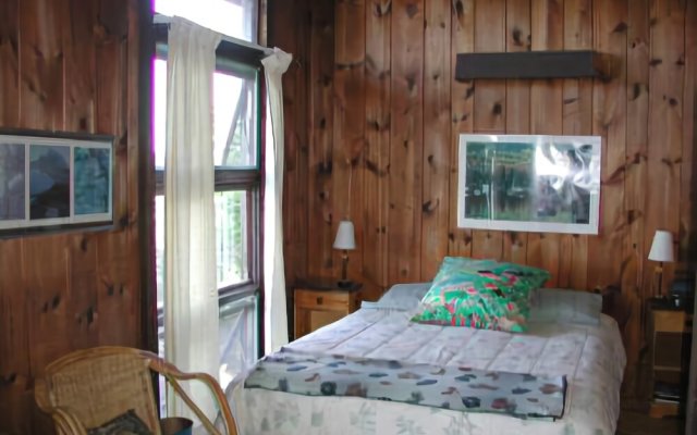 Flying Bridge Cottage - Three Bedroom Home