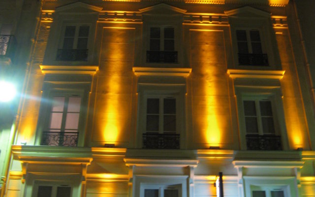 L'Adresse Hotel