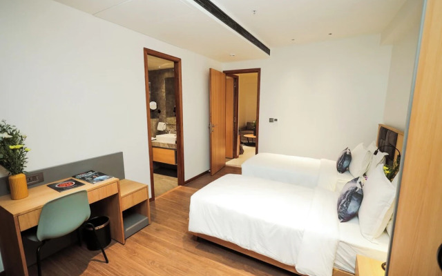 Regenta - The World Surat