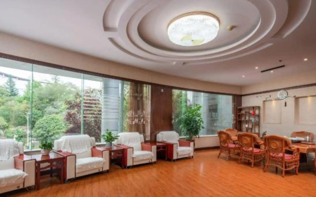 Jinyi Garden Hotel