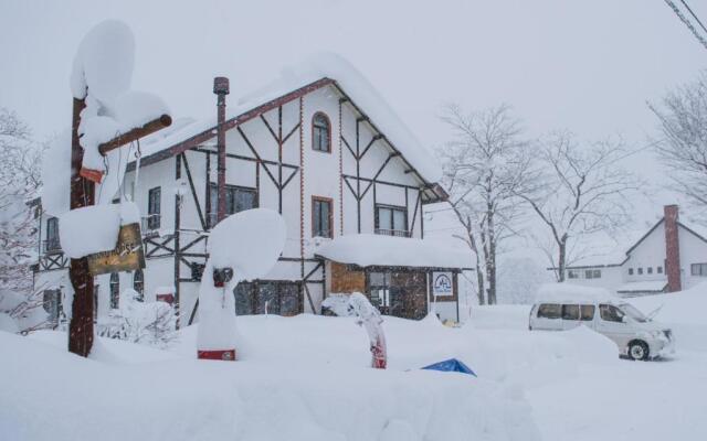 Myoko House - Hostel