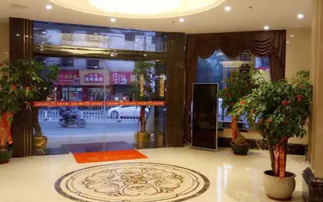 Huaxia Hotel