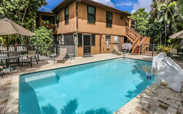 210 Miramar