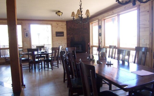 Elktrace Bed & Breakfast