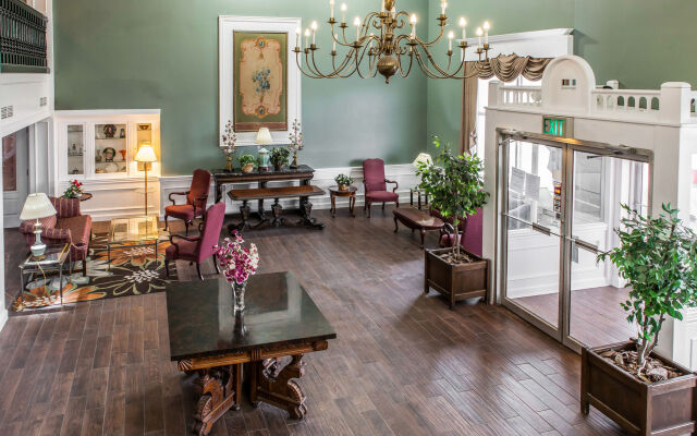 Quality Inn Scottsburg