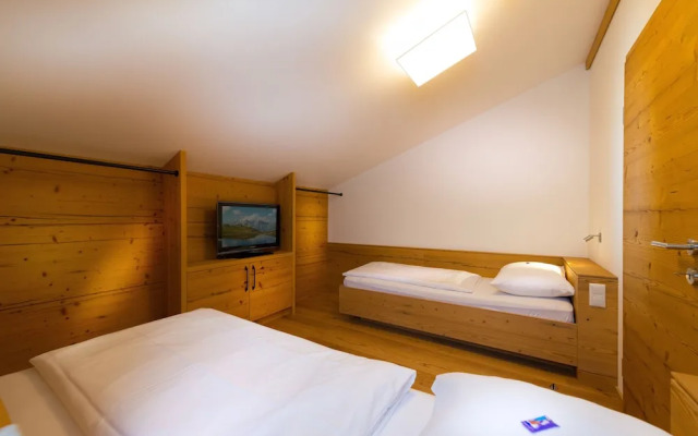 Hotel & Chalet Dorfer