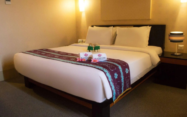 Rattan Inn