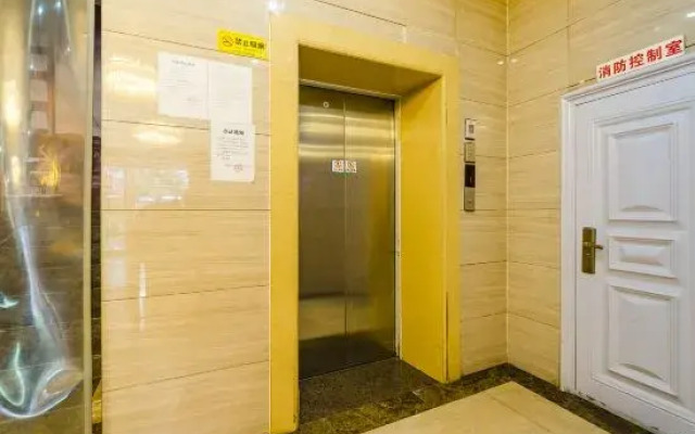 Luohe Lejia Film & Television Hotel