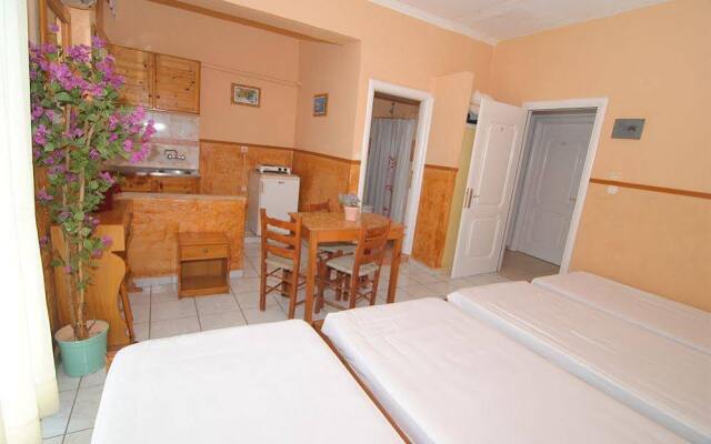 Anna Apartments
