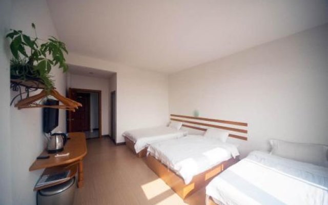 Beihai Weizhoudao Liyuan Art Guest House