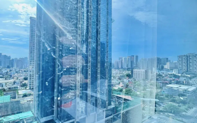 Uptown Parksuites 1
