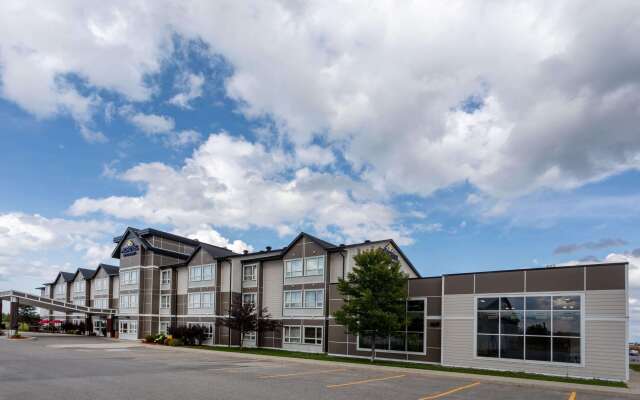 Microtel Inn & Suites by Wyndham Timmins