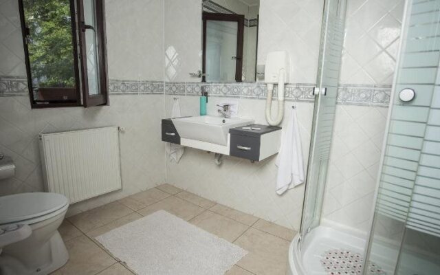 City Garden Hotel