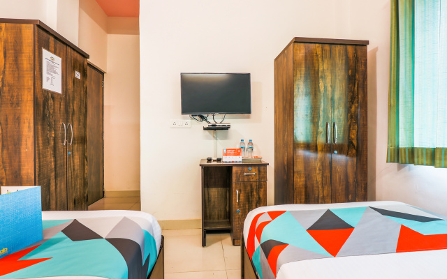 FabHotel Diamond Residency, Airport Road