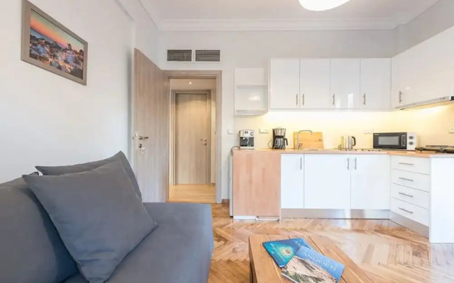 Adelos Central City Apartment Acharnon In Athens