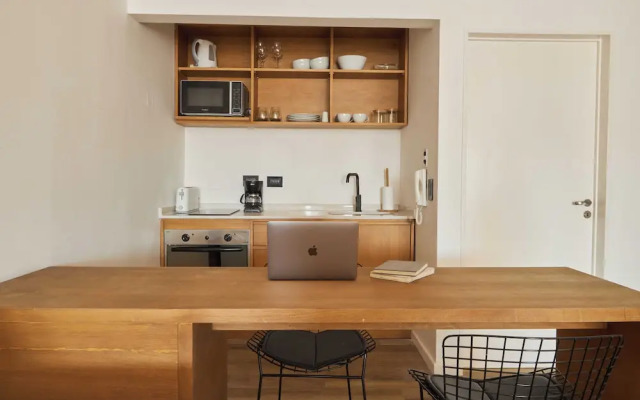 Spacious modern studio