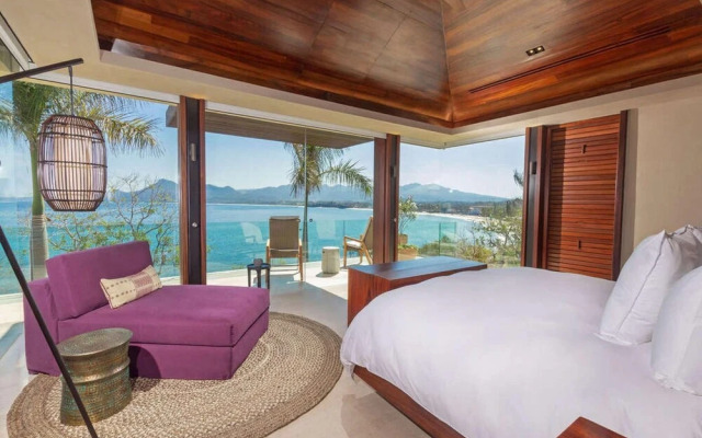 Sunny Vacation Villa 12