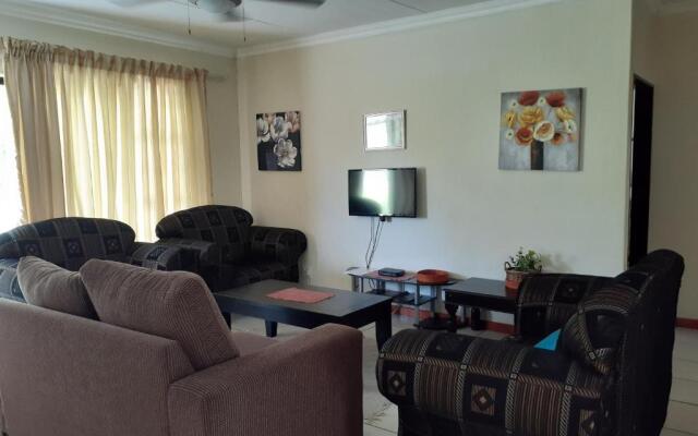 Sand River Cottages