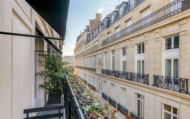 Chalgrin Boutique Hotel