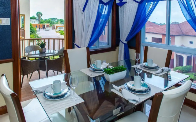 Kingston Luxury Family Retreat
