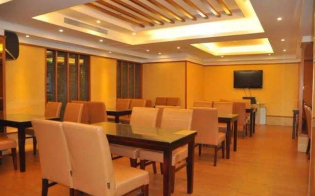 Yiwu Ruifeng Hotel