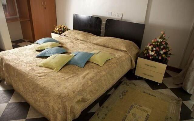 Ivys Hotel
