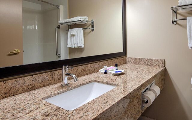 Best Western Plus Red Deer Inn & Suites