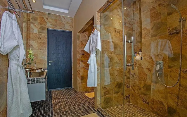 Romantic Sea View Villa with 4 Bedrooms