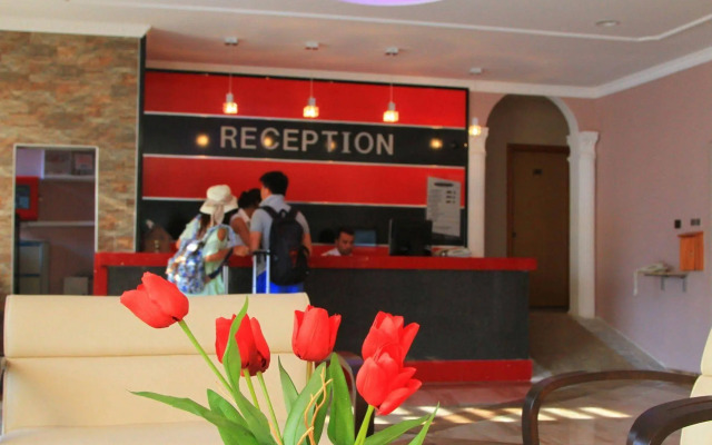 Rosy Hotel